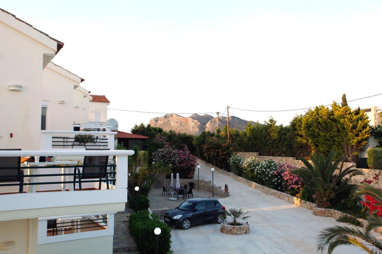 Tersanas Beach Lodges Exterior photo